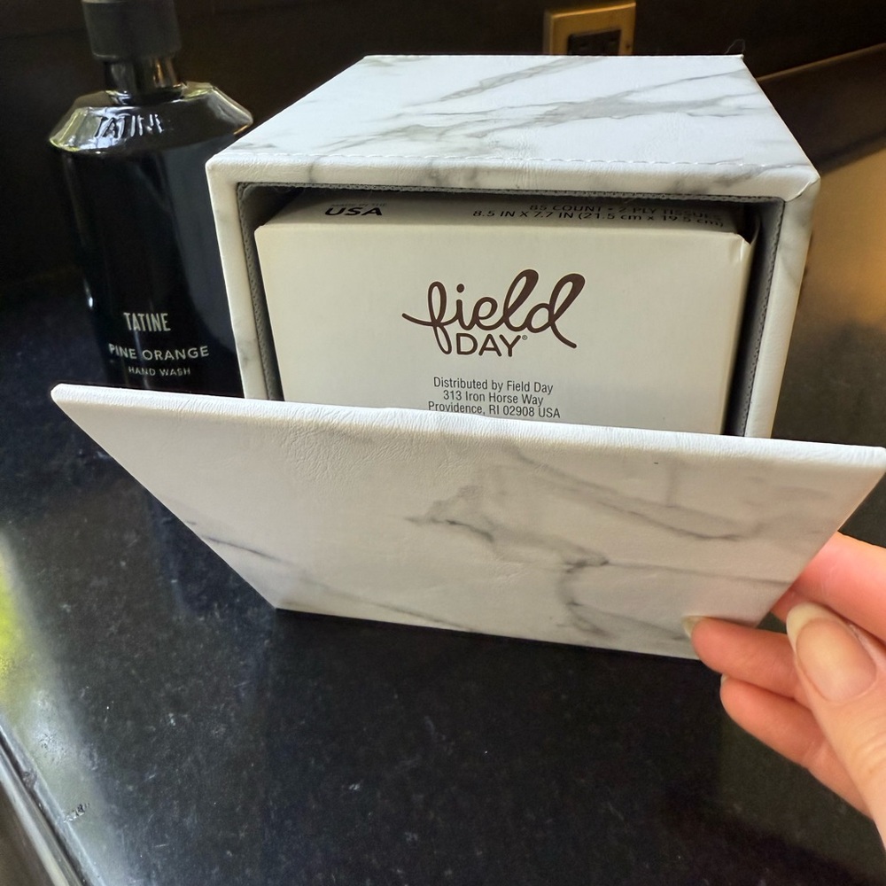 Marble Pattern Tissue Box Cover - Picture 3 of 4